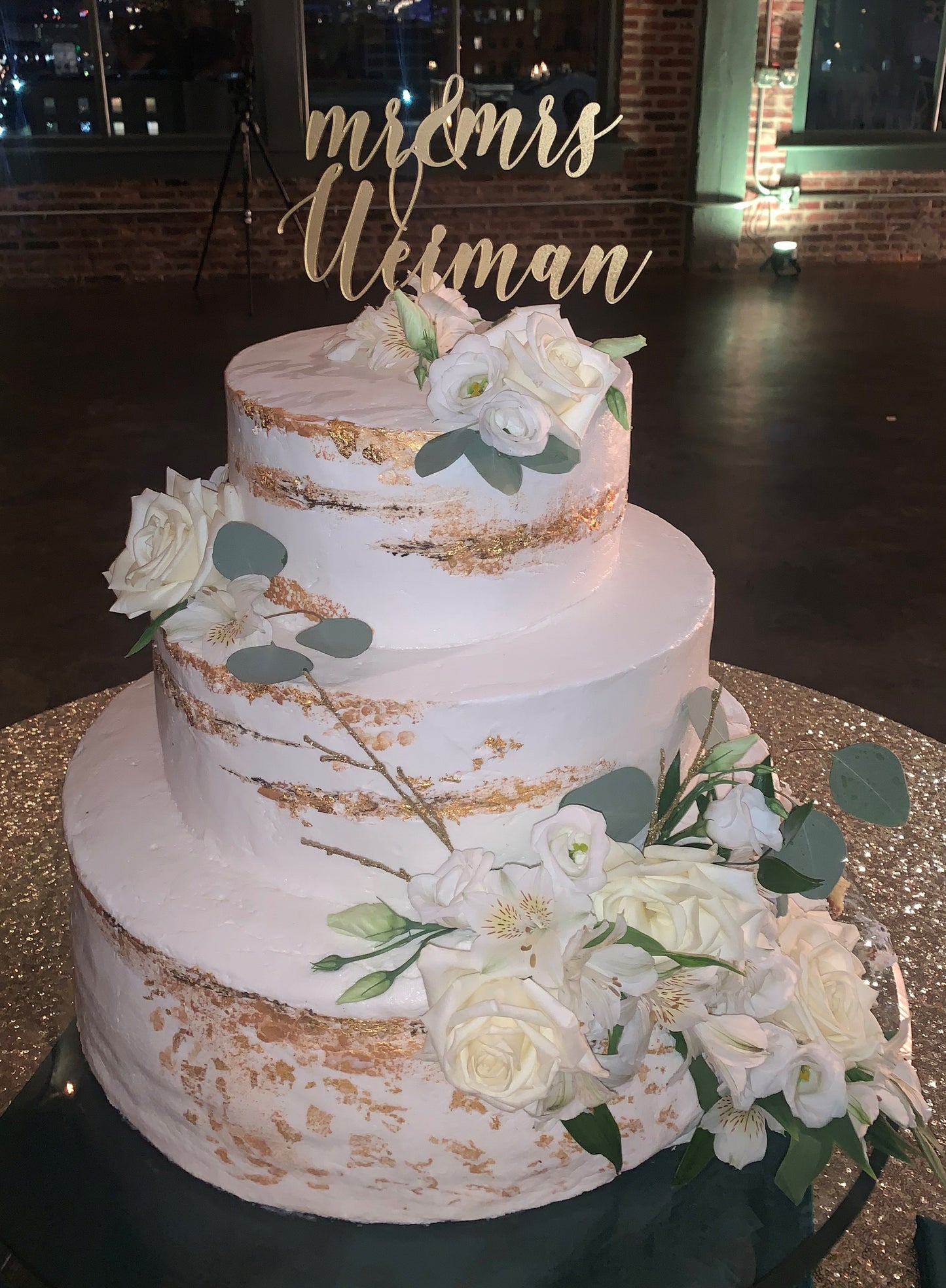 Personalized cake topper